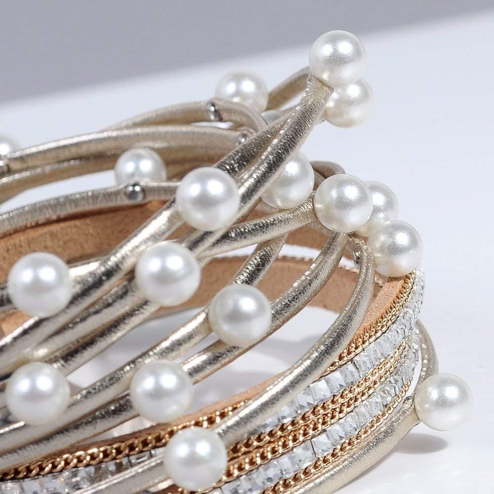 Stylish One-Size Leather Wrap Bracelet – Pearl Beads, Easy Magnetic Clasp