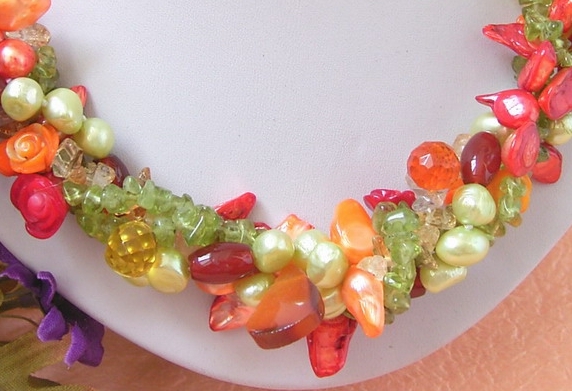 19″ 4 Strands Pearl Peridot Agate Coral Necklace