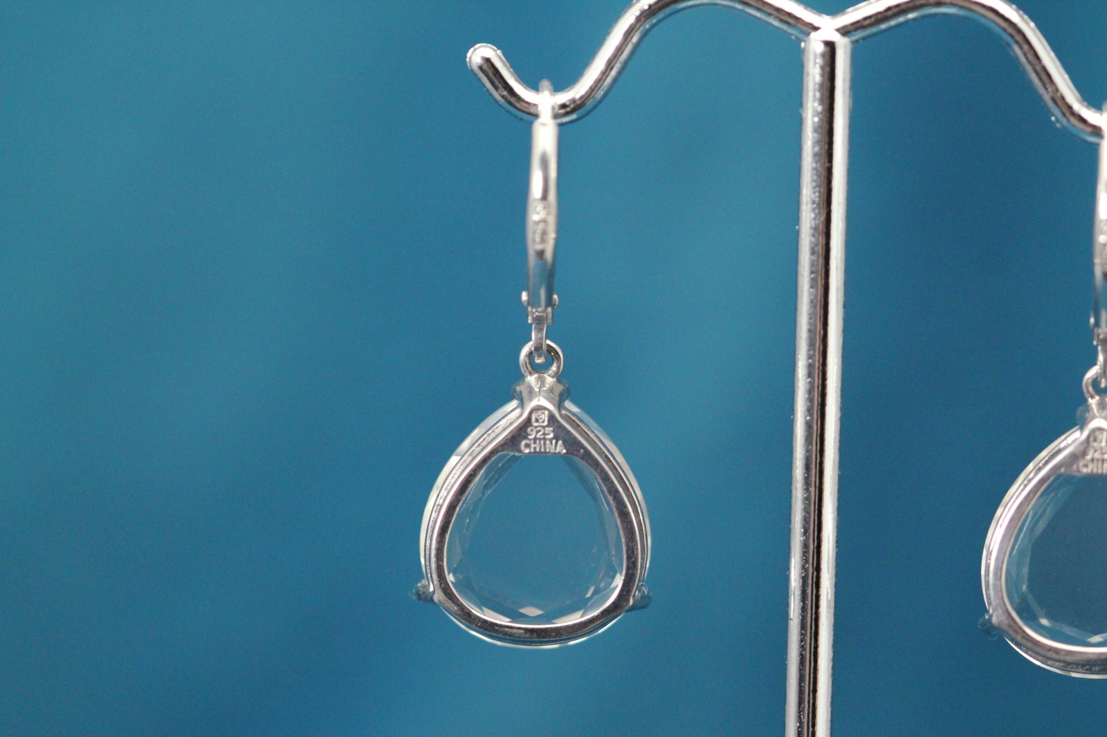 925 Sterling Silver Tear Drop Clear Stone Dangle Earrings 7.3 Grams (EAR5446)