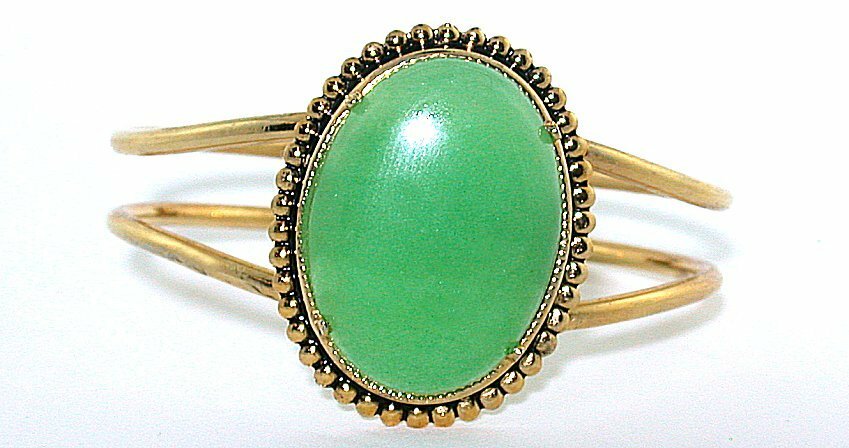 30×22 Green Jade Cabochon Gem Spring Load 7 1/2 Inch Goldplated Cuff Bracelet