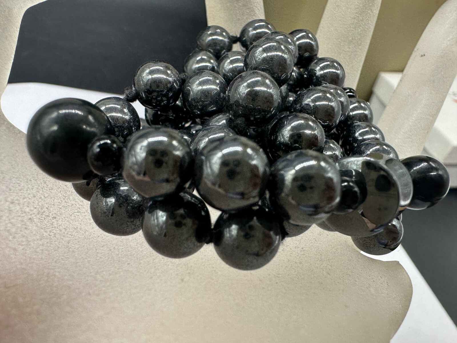 ESTATE POLISHED HEMATITE BEAD BALL BARREL STRAND STRING NECKLACE 28″