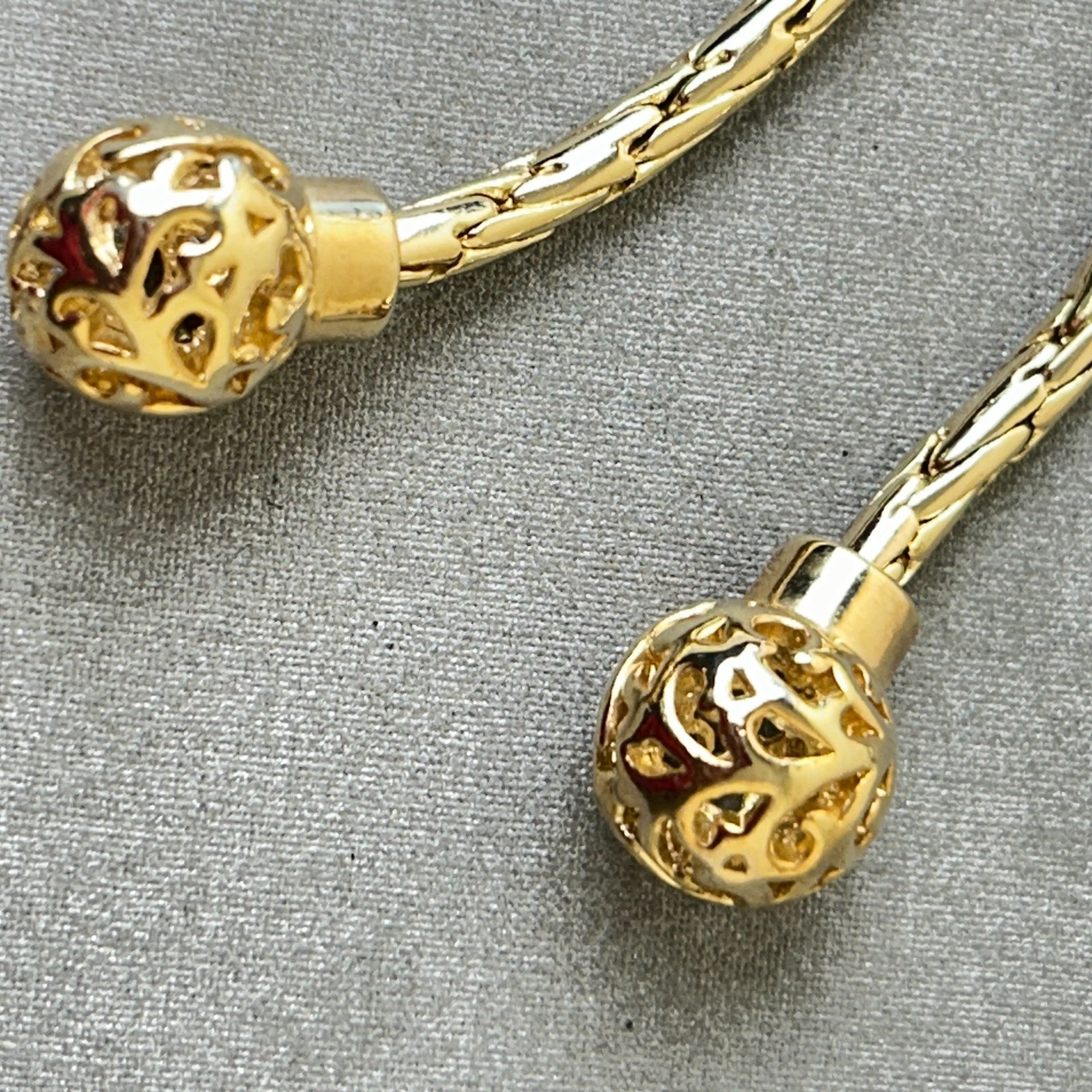 Gold Tone Lariat Chain Necklace – Heart Bolo Slide – Crystals Open Back Setting