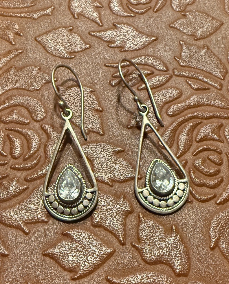Beautiful Sterling Silver 925 ATI CZ Dangling Tear Drop Earrings