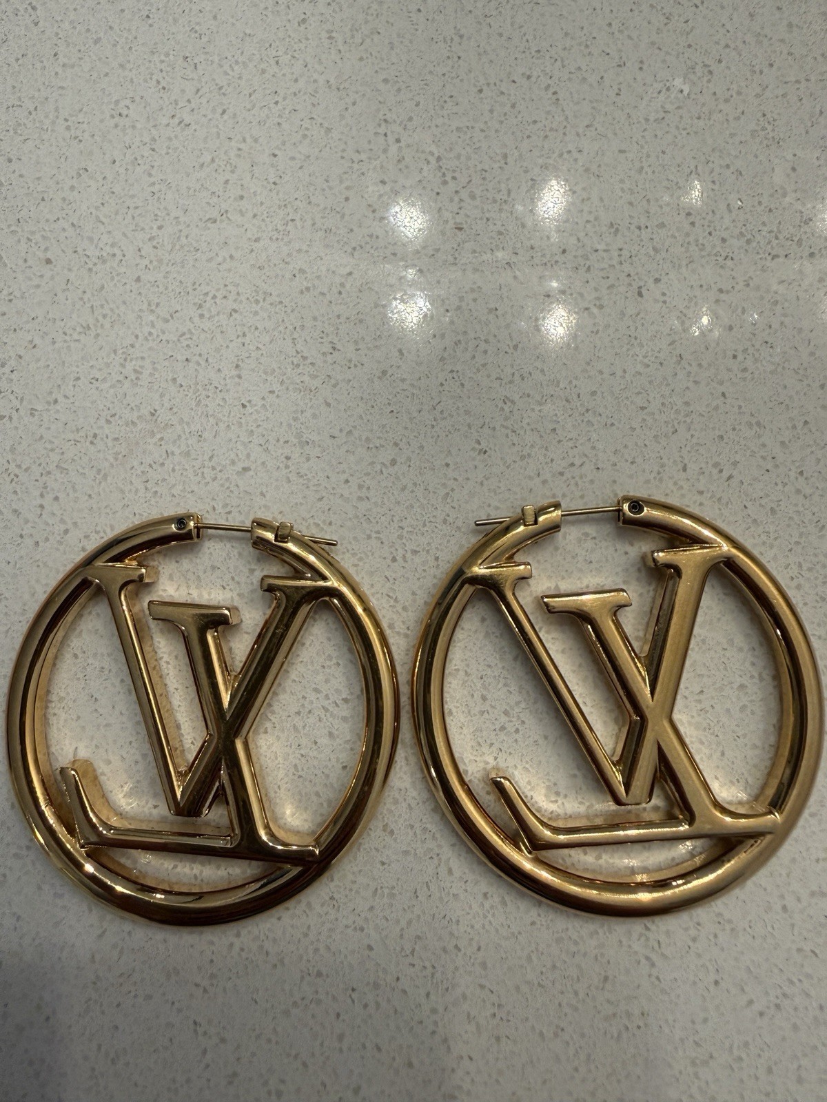 Louis Vuitton Louise Hoop GM Earrings Gold LV Logo M64288 Authentic