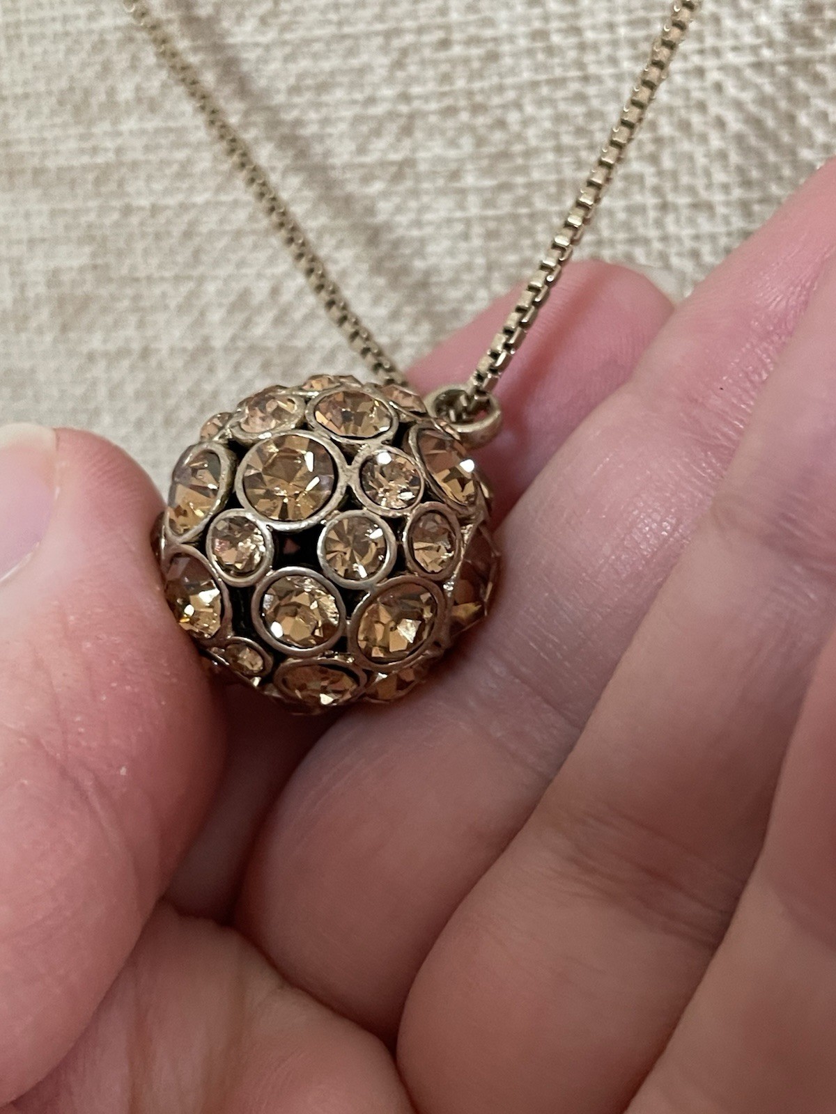 Fossil Rhinestone Ball Pendant Necklace Champagne Crystal Box Chain 19″
