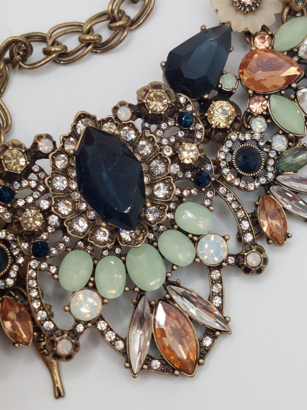 Floral Statement Necklace Bracelet Set Chloe Isabel Blue Peach Mint Earthy Glam