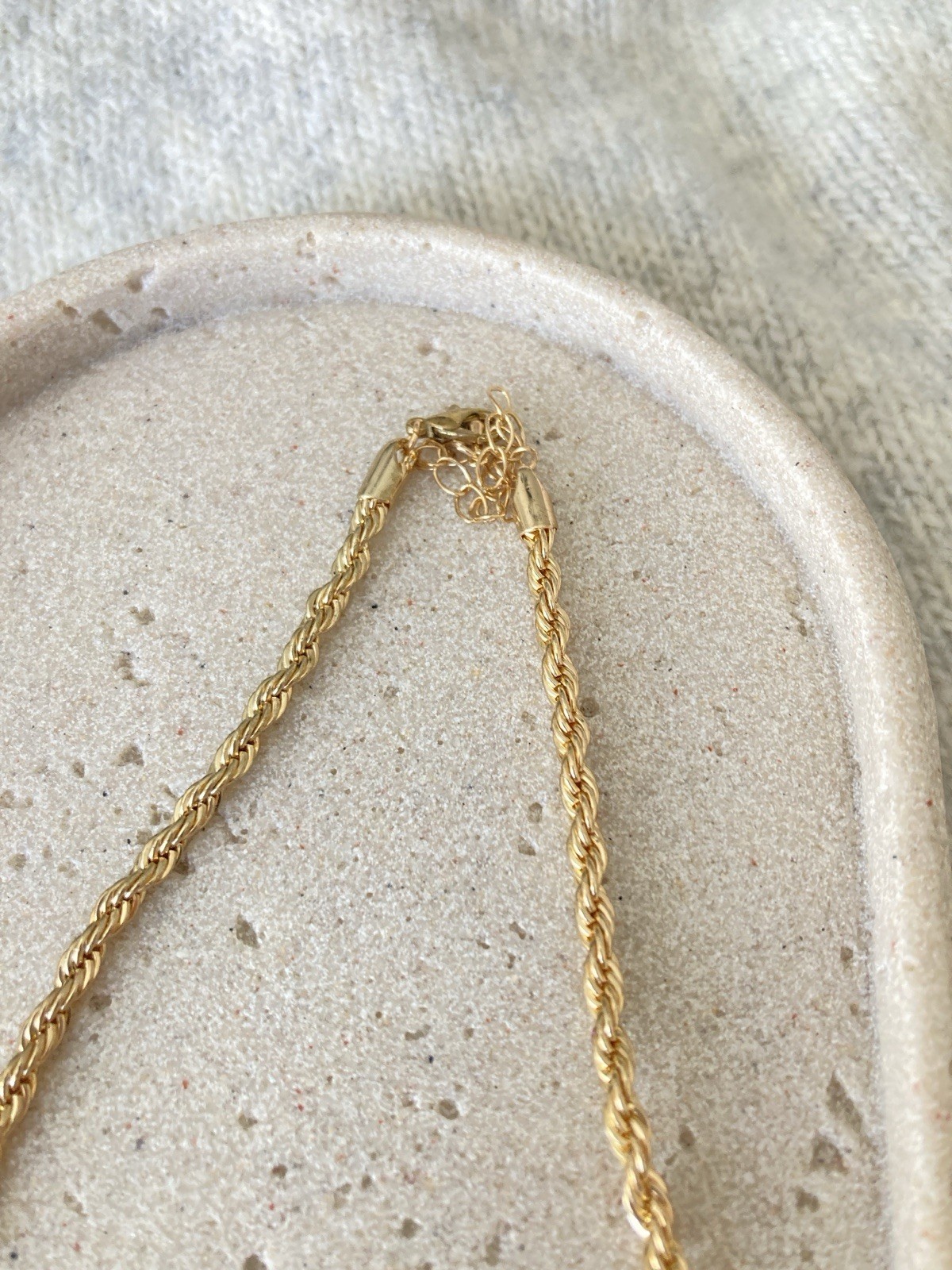 Gold Tone Rope Chain Necklace Twisted Link Classic Layering Collar Glam Couture
