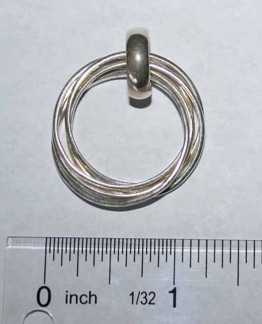 Silpada Sterling Silver 5 Intertwined Rings Pendant S1637