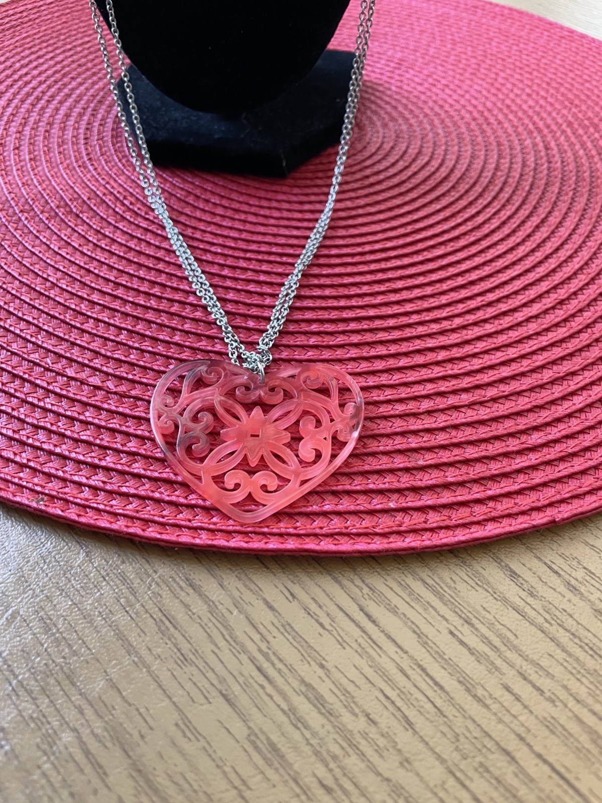 C1946 Acrylic Filigree Heart Pendant on Silvertone 32-34″ Chain Necklace