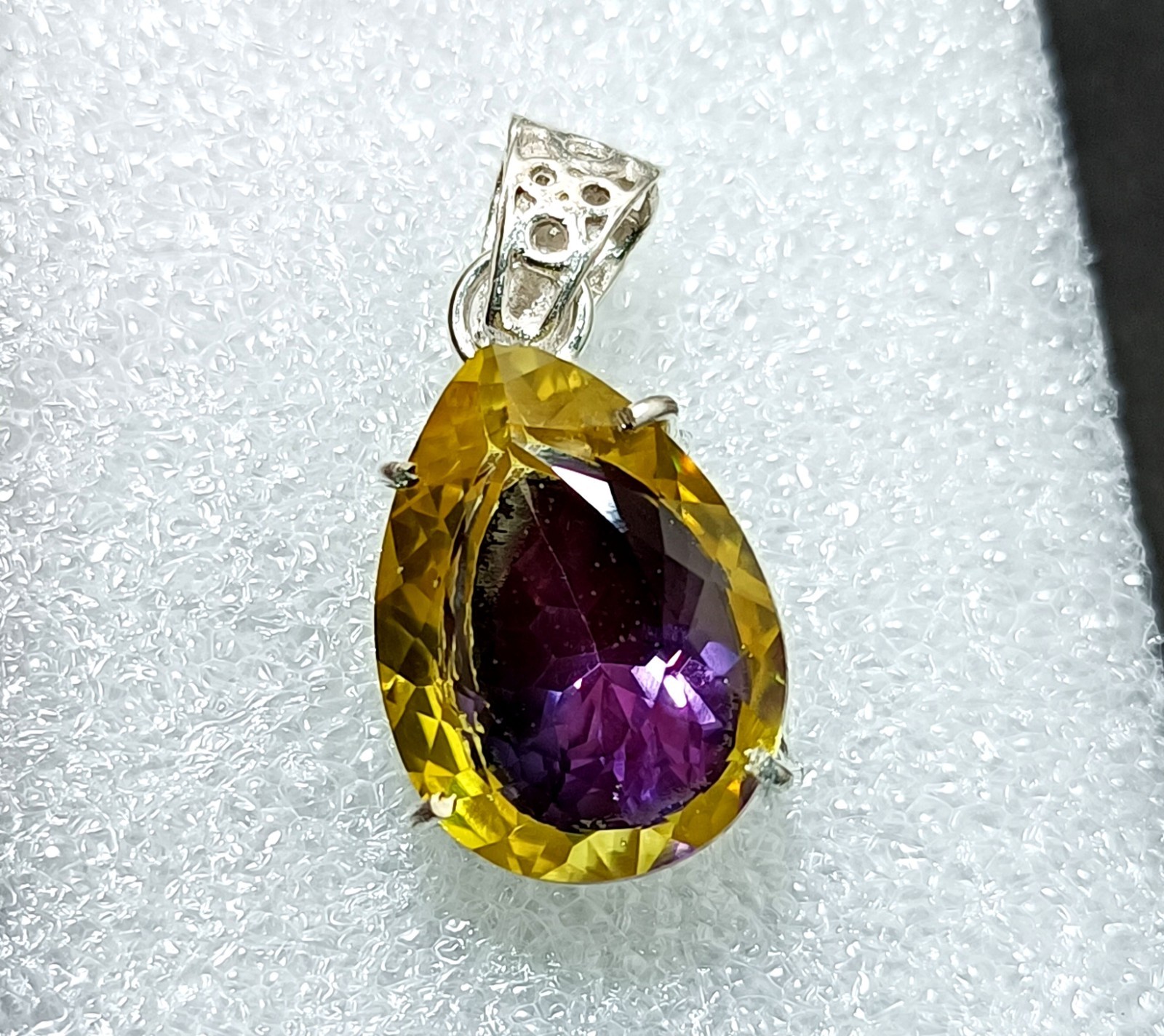 Bi-Color Rare Pitambari Sapphire Pear Natural 39.55 Ct 925 Silver Pendant Gem