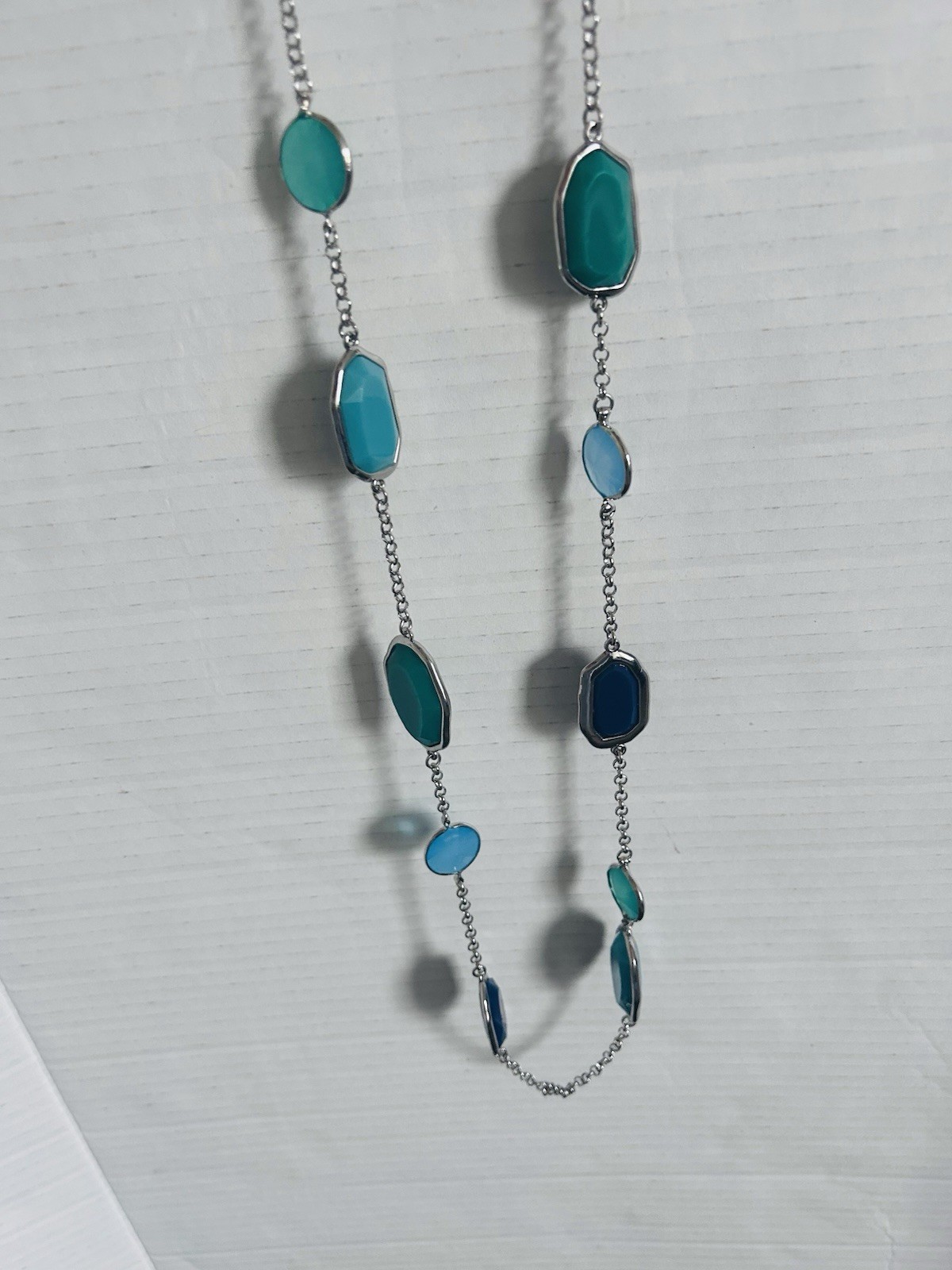 Premier Designs Kelly Green Dangle Earrings and Blue Green Necklace Set