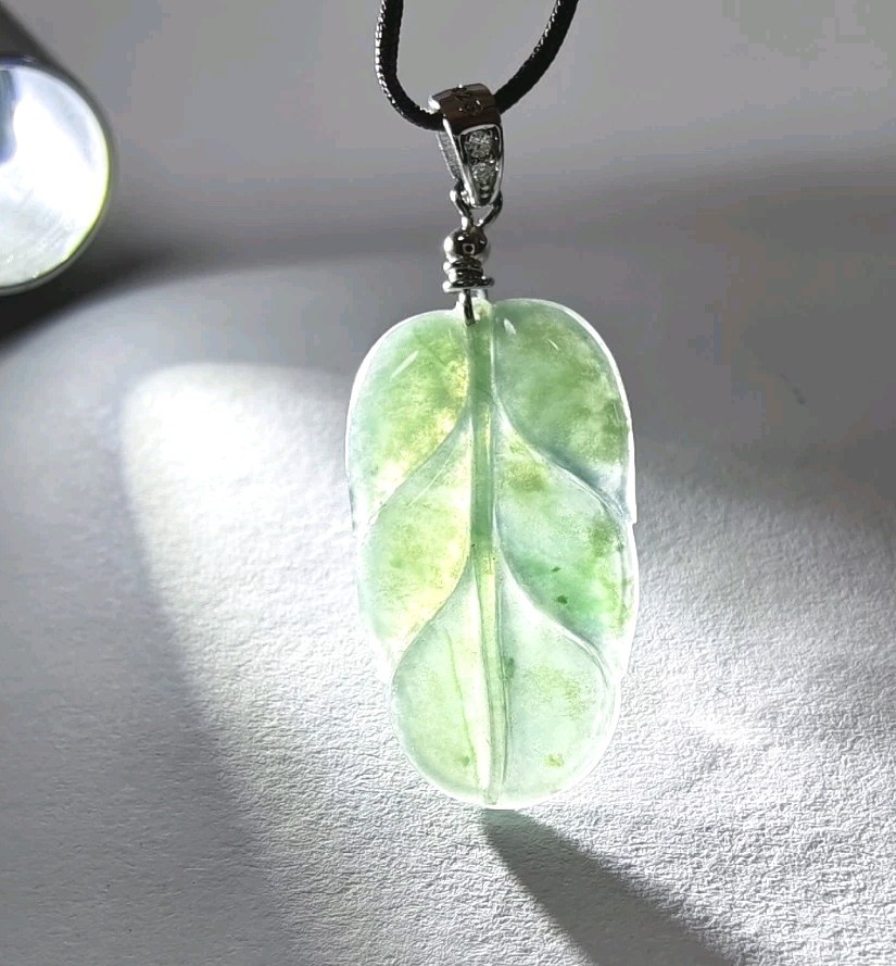 Certificated Jade Leaf Pendant Blue Icy Jadeite translucent 蓝绿冰种翡翠A货 叶子 大业有成