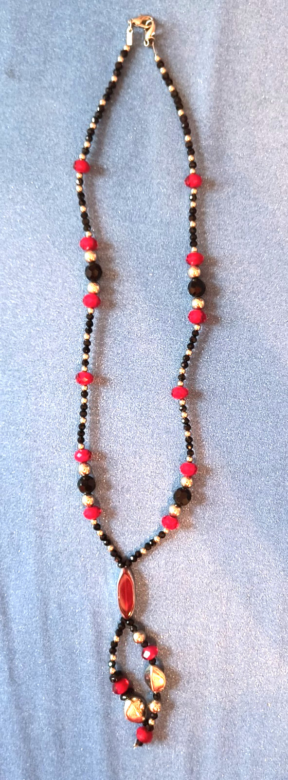 Red Black Silver Color Beaded Necklace 32″ Casual Wear Lobster Closure