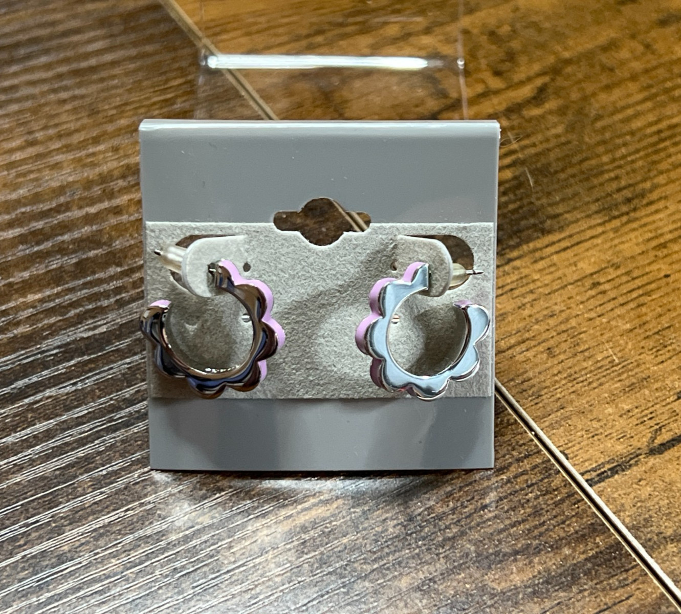 Kate Spade Lilac Scalloped Hoop Stud Signed Earrings, Very Good Condition.