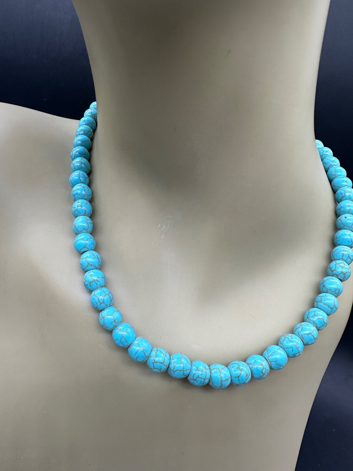 ESTATE SILVER PLATED TURQUOISE HOWLITE BEAD STRAND STRING NECKLACE 19″