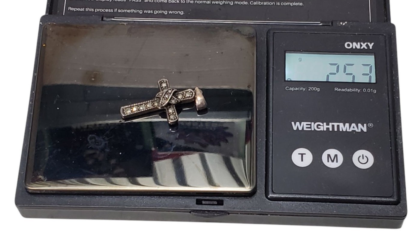 925 Sterling Silver Marcasite Vintage Religious Cross Pendant W/ Stones 2.53g