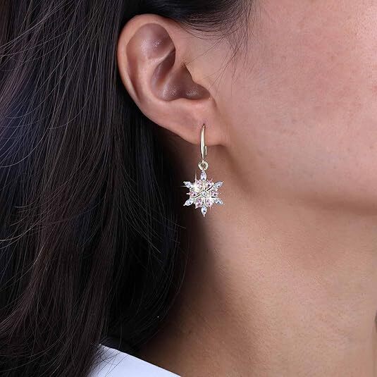 Total of Exquisite Delicate Minimalist Snowflake Shaped Alloy Dangle Earrings