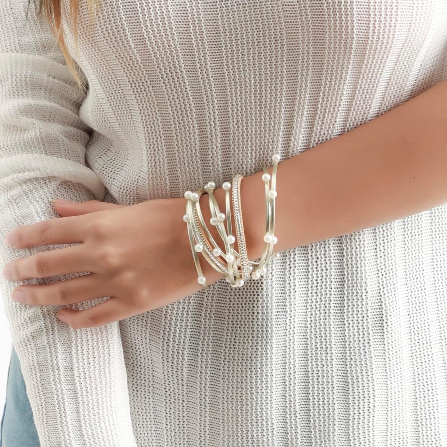 Stylish One-Size Leather Wrap Bracelet – Pearl Beads, Easy Magnetic Clasp