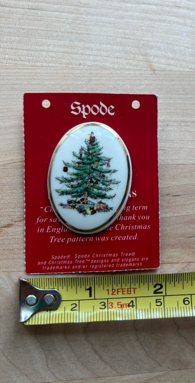 Spode Christmas Tree Oval Porcelain Pin Brooch 1.5 in