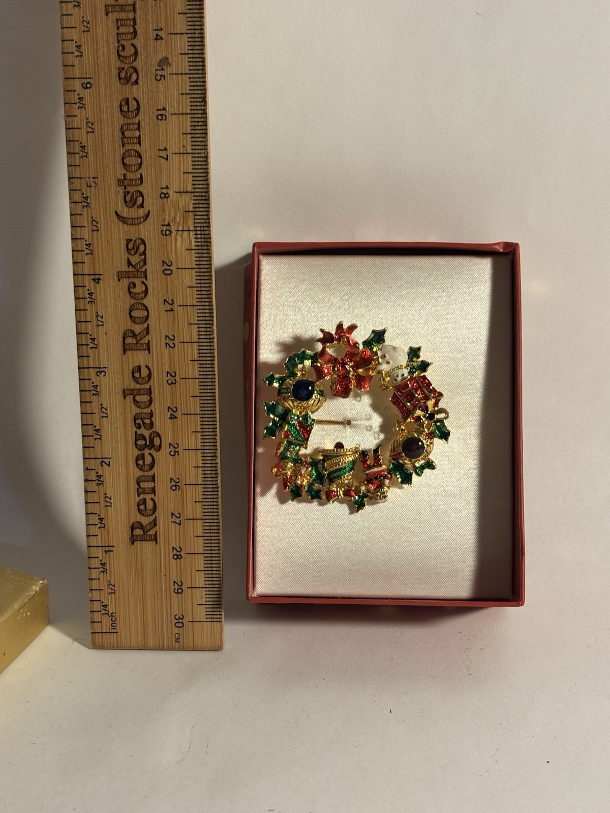 1990s Christopher Radko Presents Shiny Brite vintage Christmas Wreath Brooch Pin