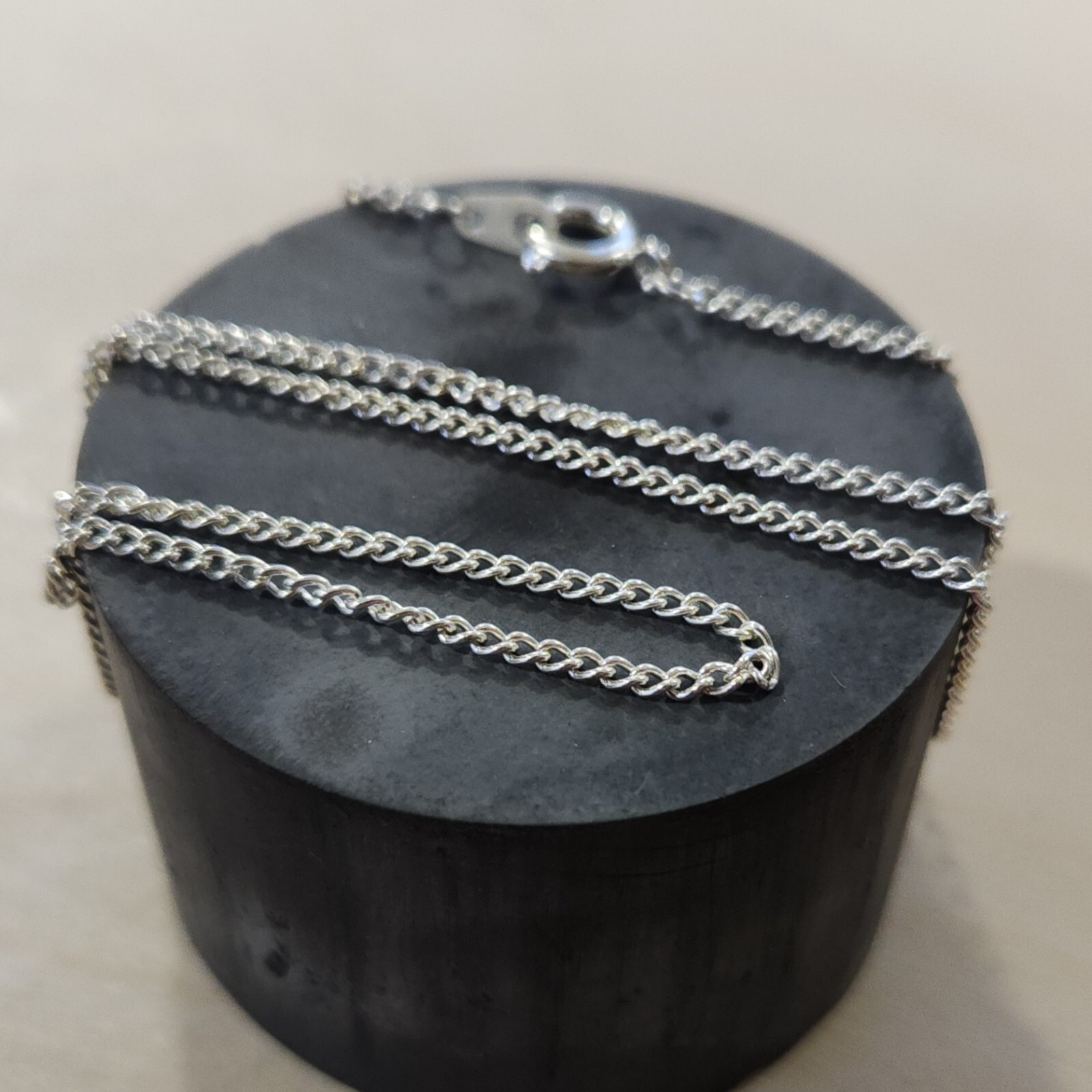 Customisable 2mm Silver Plated Curb Chain Necklace 18″, 45cm w Spring Ring Clasp