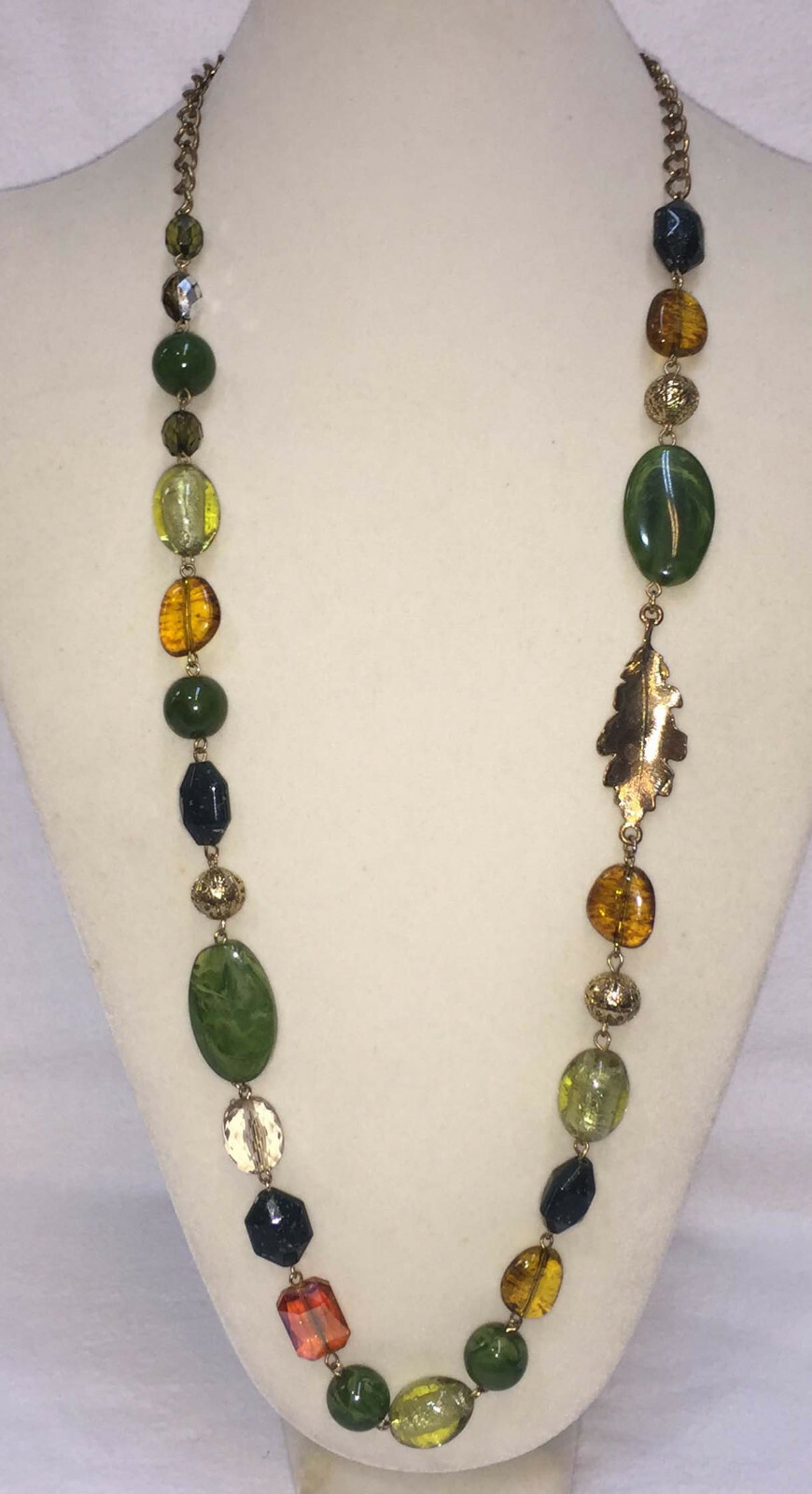 Necklace Stone Like Plastic Beads Green Amber Gold Leaf Strand String 33″ Beaded