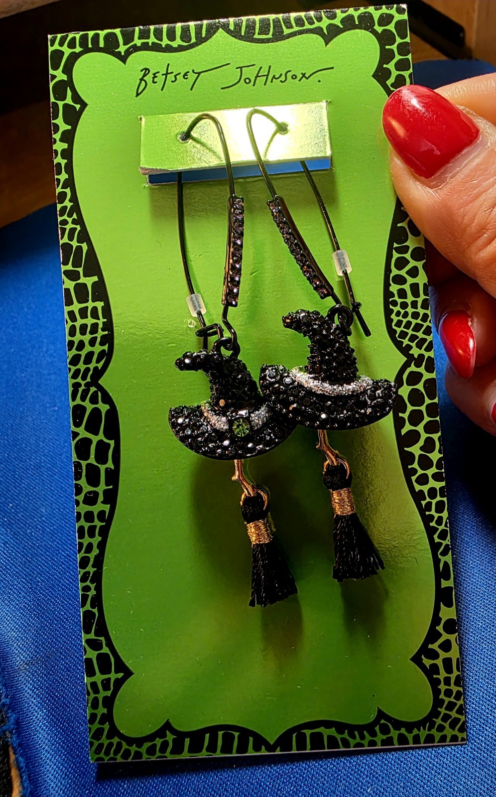 Betsey Johnson Halloween Witch Hat Broomstick Earrings – NEW