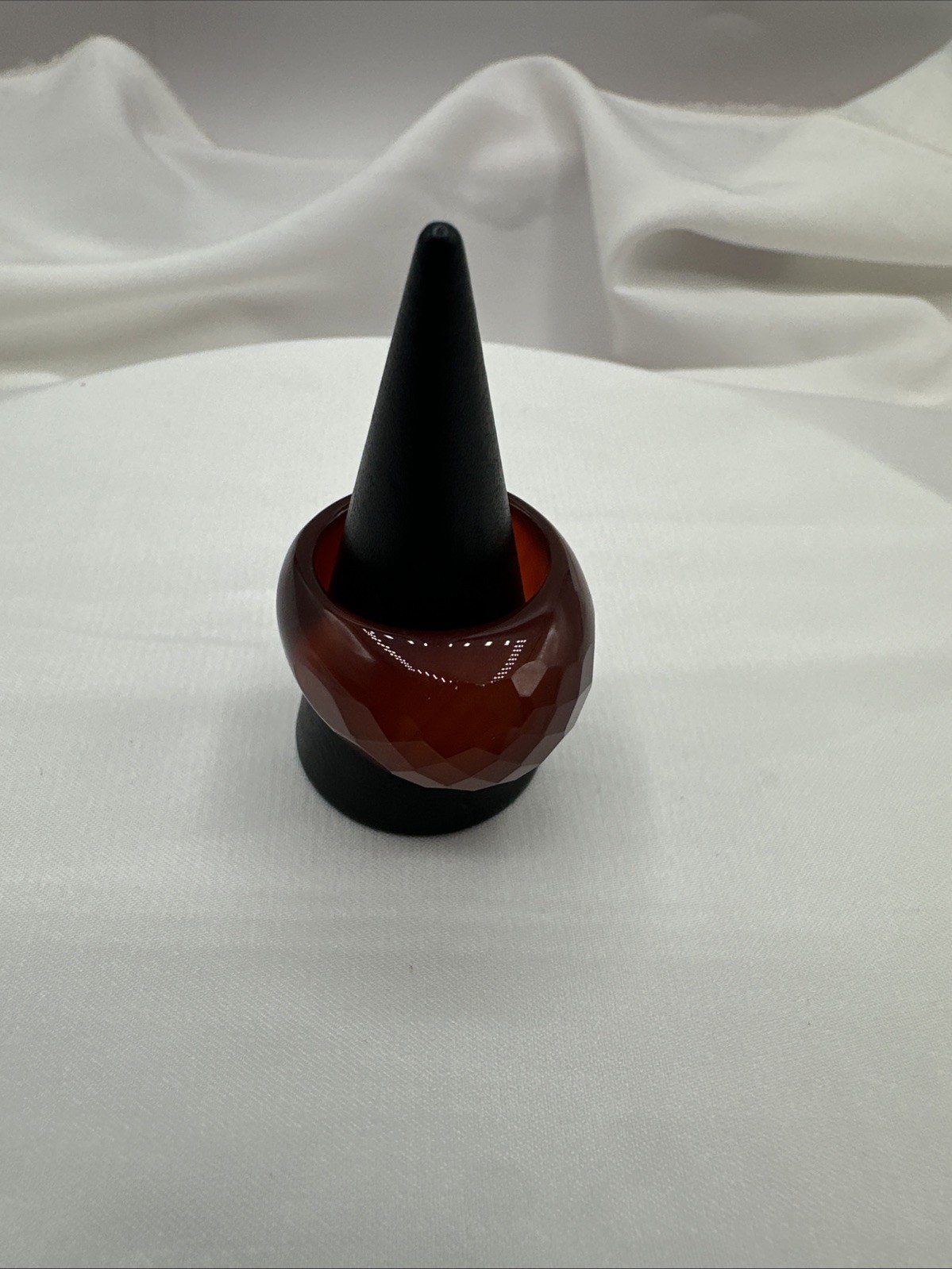 ‘90 NWOT Carved Faceted Red Agate Carnelian Ring. Sz 9.5. See pics.
