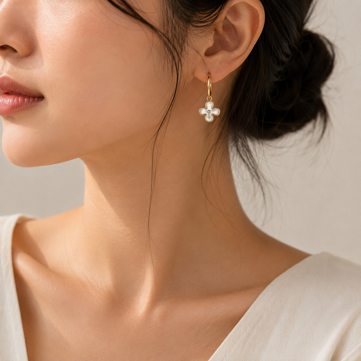 NEW Gold-Tone Asymmetrical Lock & Clover Hoop Earrings Party Special Occassion