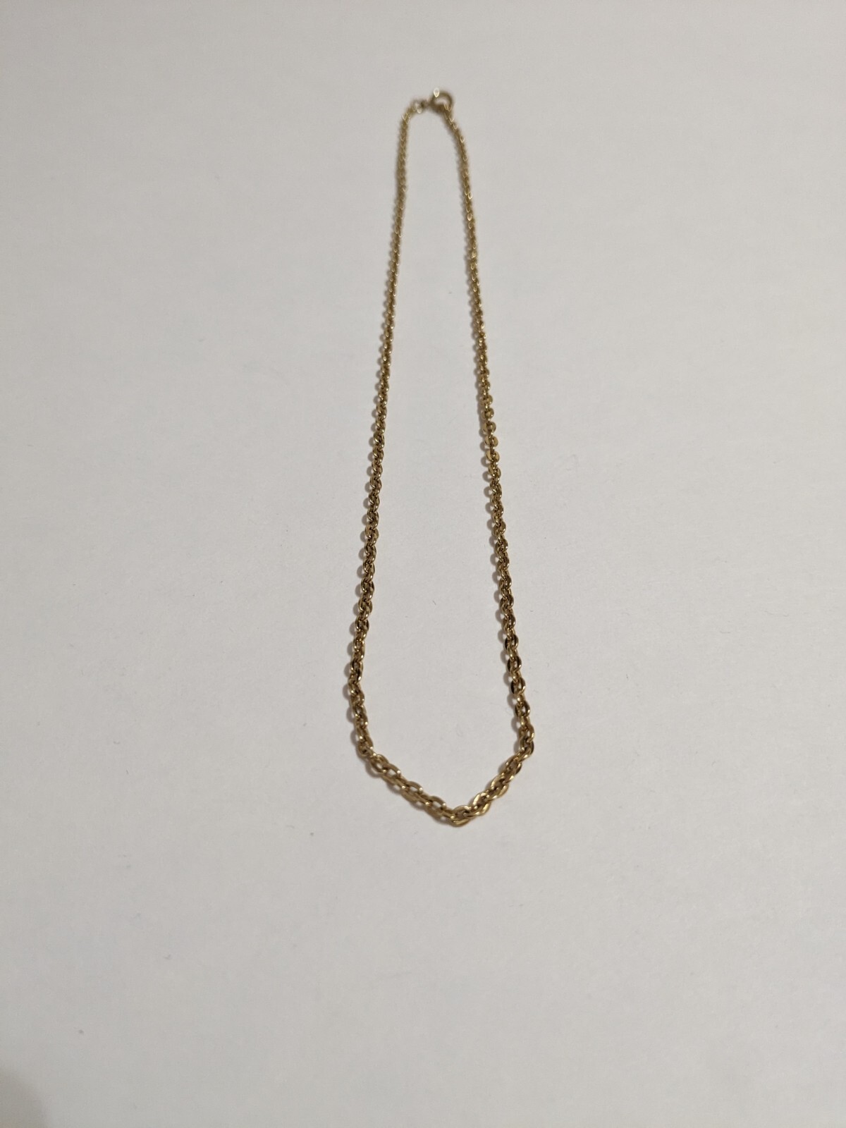 Gold Tone Oval Cable Link Chain Necklace. 18 Inches. Stackable. Minimalist.