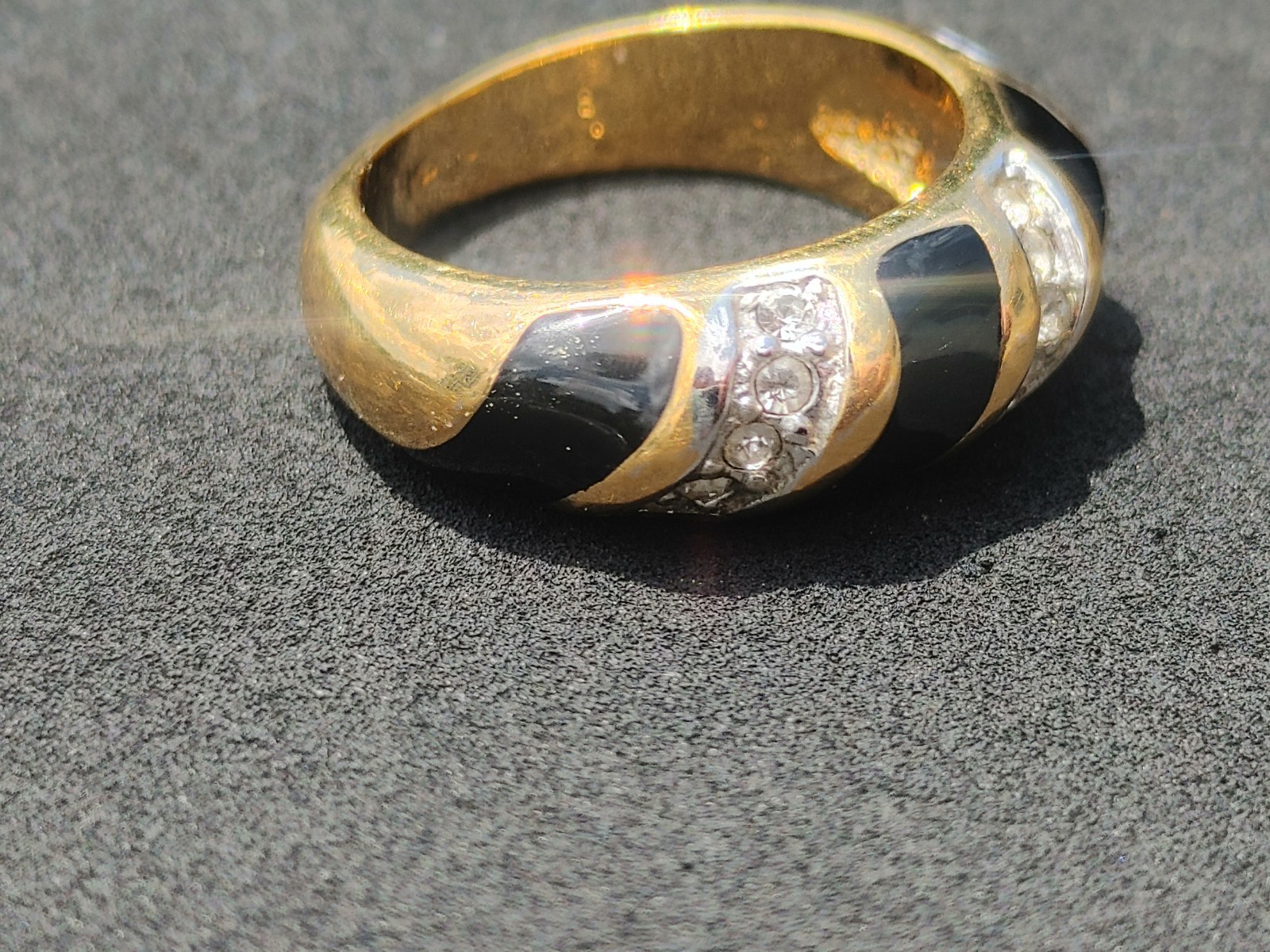 18 kt GE black and gold stripes ring size 8 yellow gold electroplated cz