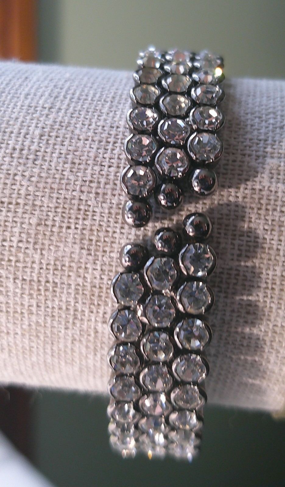 Rhinestone Stretch Bracelet – Black Metal – 1/2″ Wide