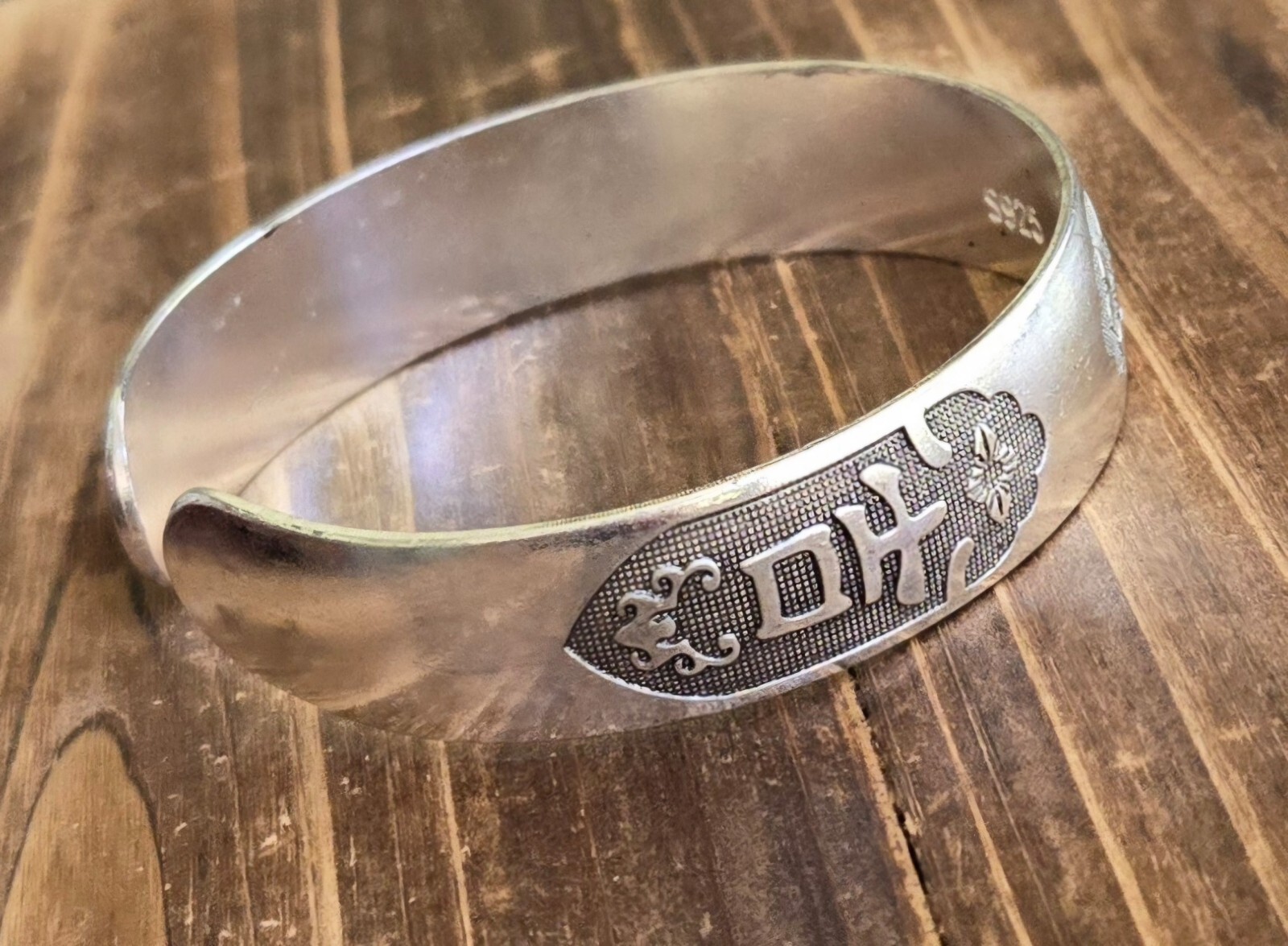Woman Tibetan Bangle Bracelet Silver Tone Totem Carved Stackable bulk 10 pc