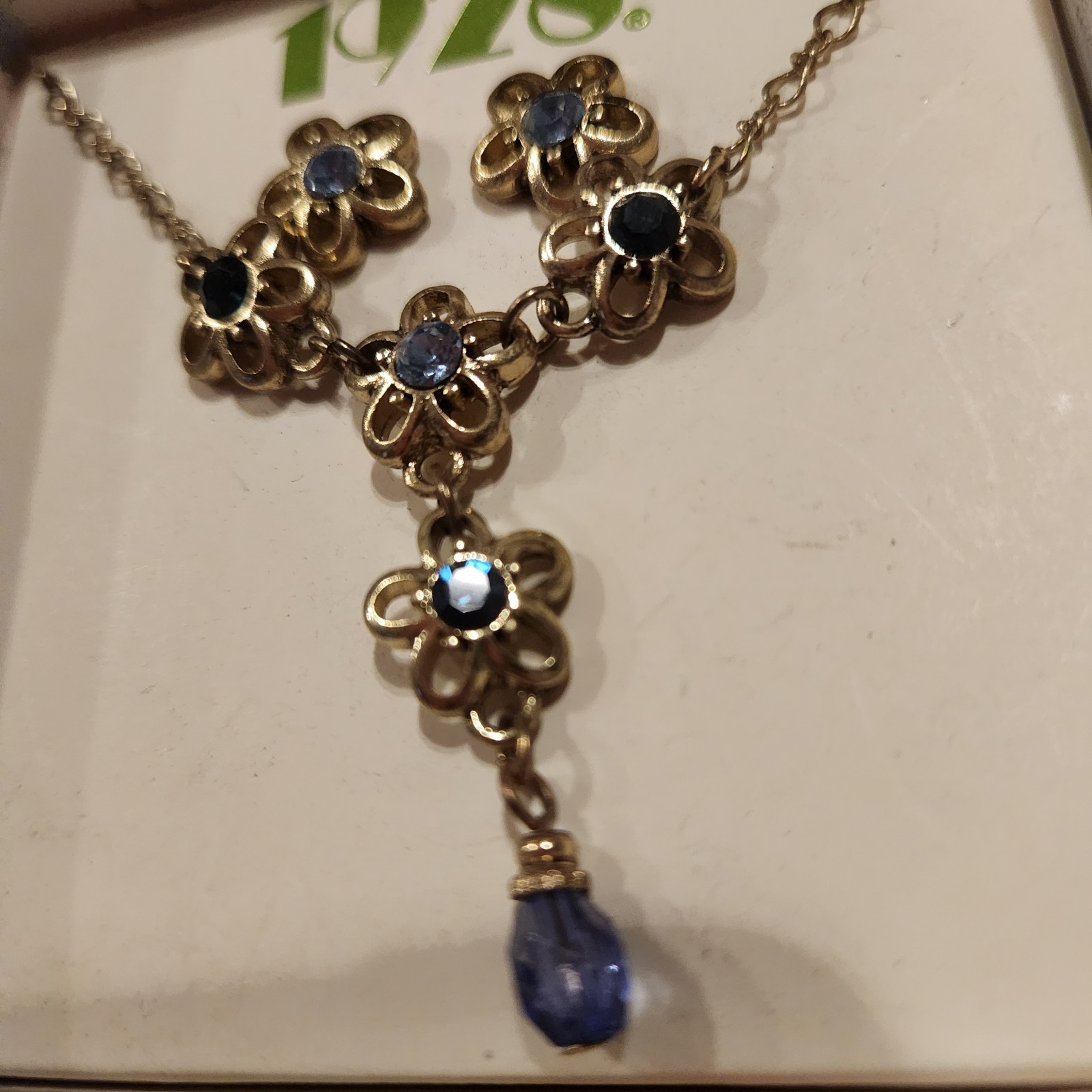 1928 Necklace And Earrings Set Blue Crystal Flowers Gold Tone 18″