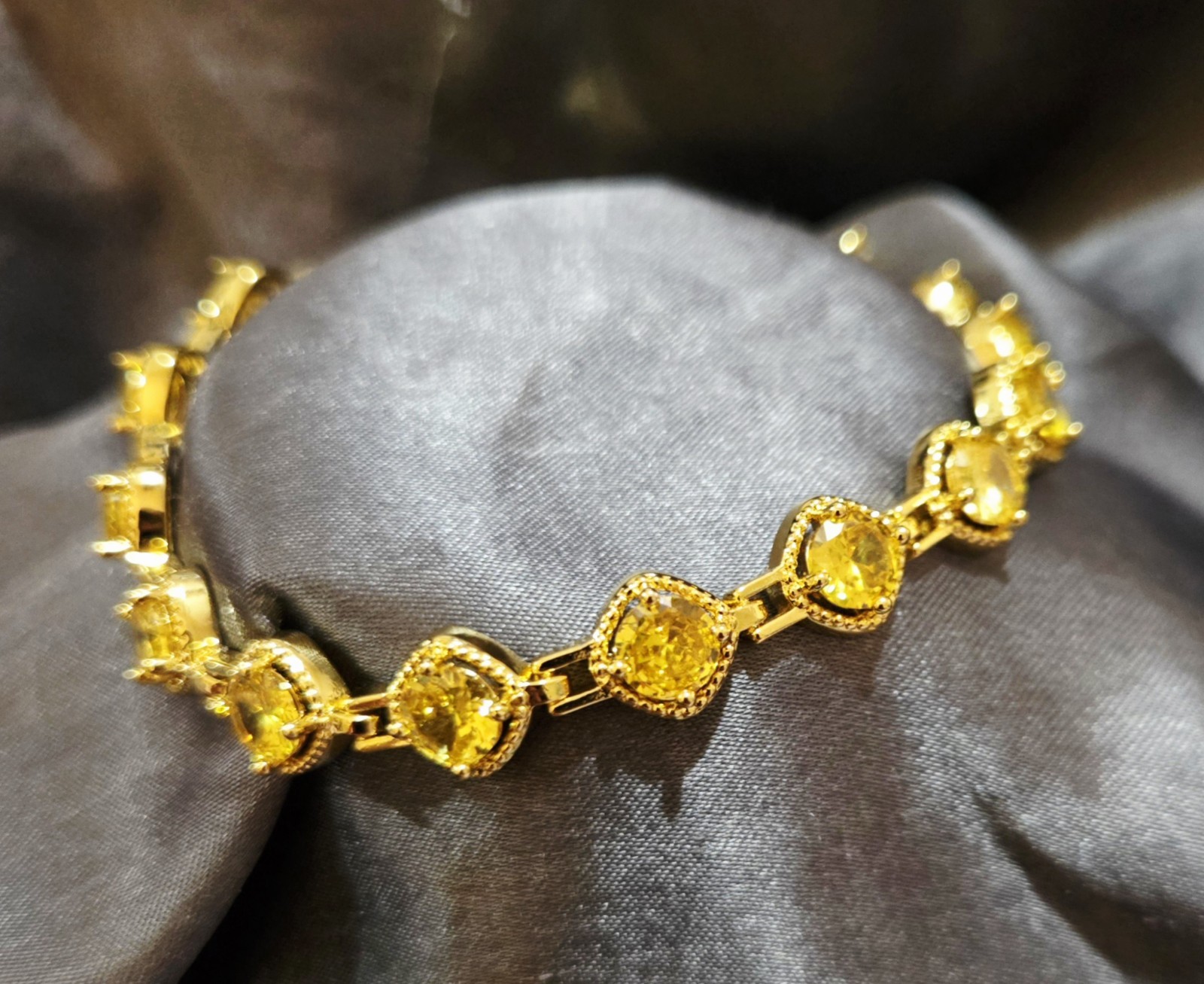 Gold Tone Yellow Cushion Crystal Tennis Link Bracelet Prong Set w/ Box Clasp