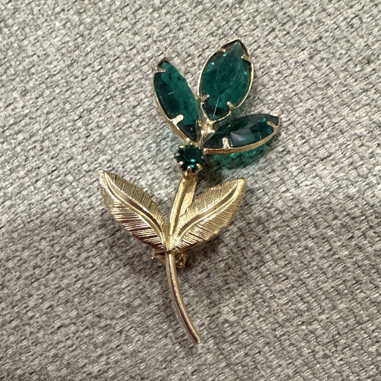 Vintage Gold Tone Flower Brooch Pin Green Marquise Stones Prong Set 4 Gemstones