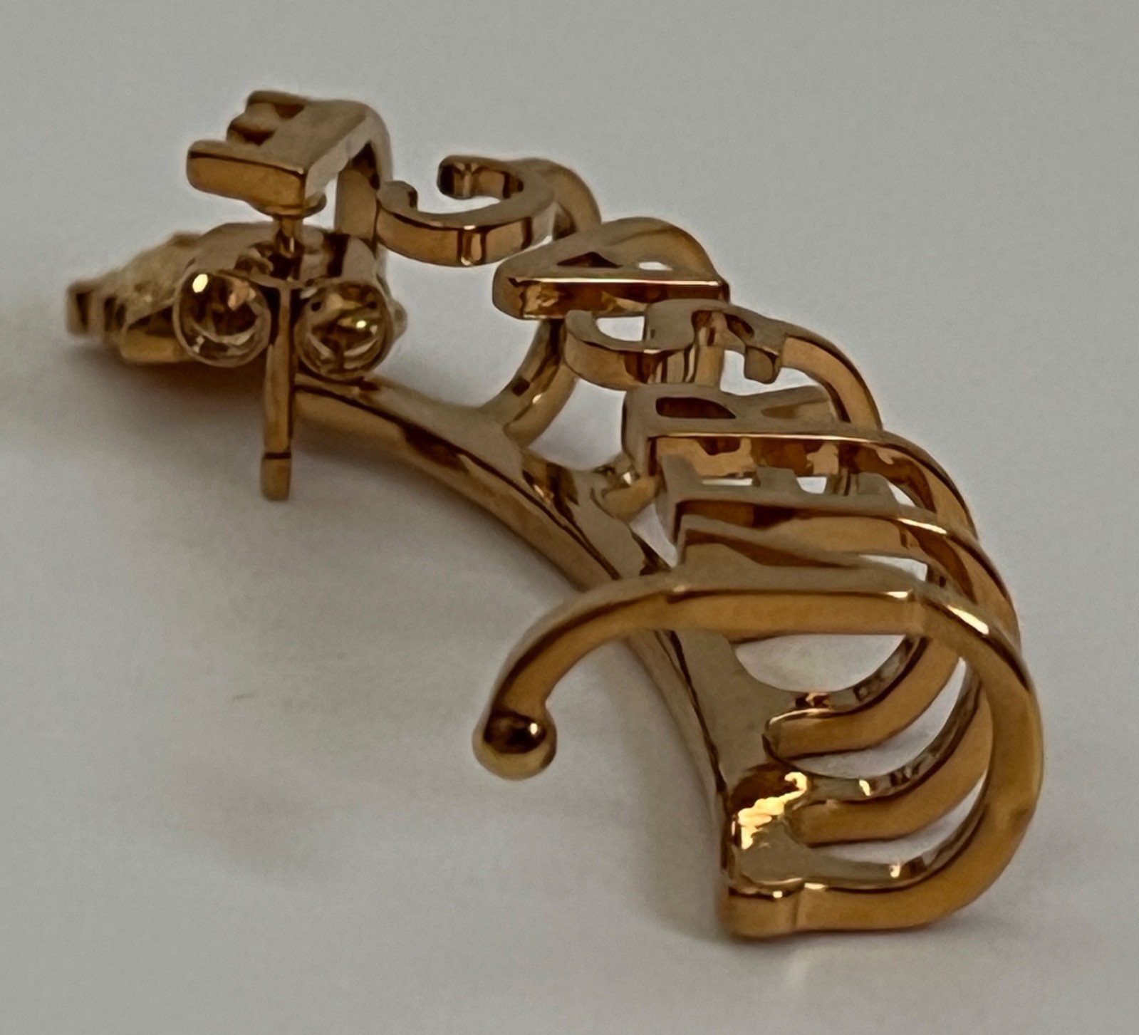 NIB Versace Letter Logo Medusa Charm Gold Climbing Single Ear Cuff Earring $750