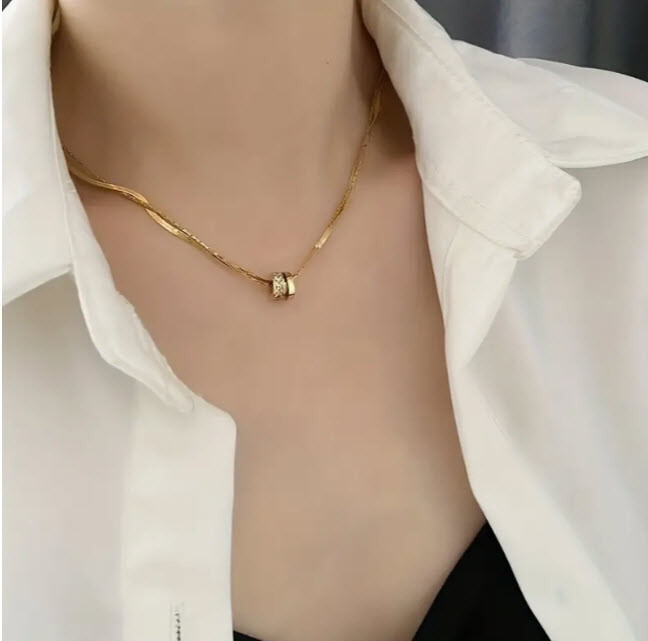 BRIGHTON BEACH Double Layer Clavicle Chain Necklace