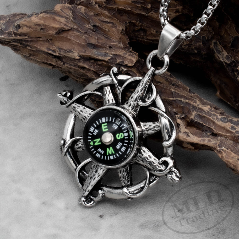 Working Compass North Star Souvenir Pendant Necklace w 24 Inch Box Chain
