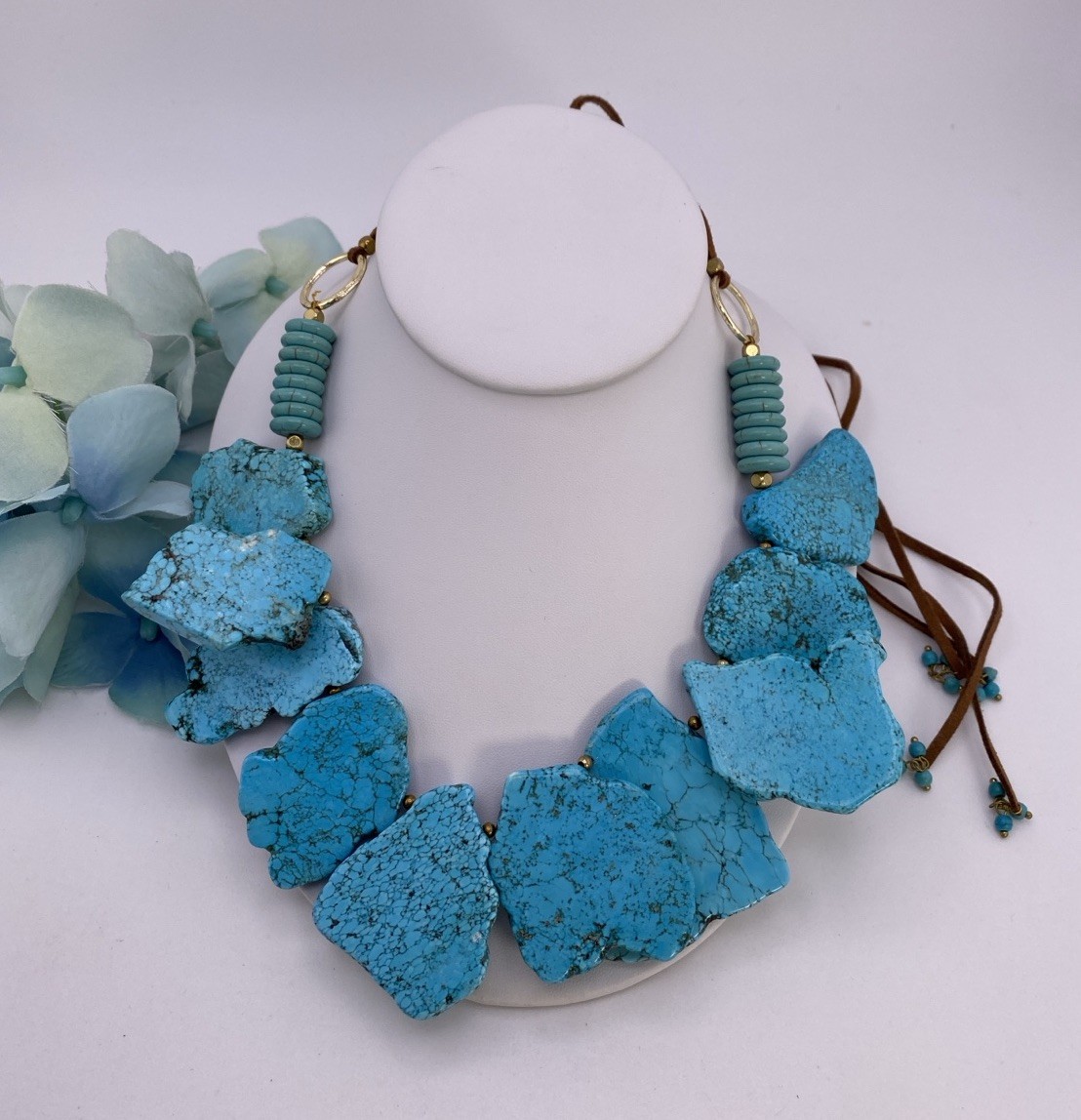 BOHO Chunky Necklace Turquoise Dyed Stone Leather Cord Rustic Necklace Adjusts.