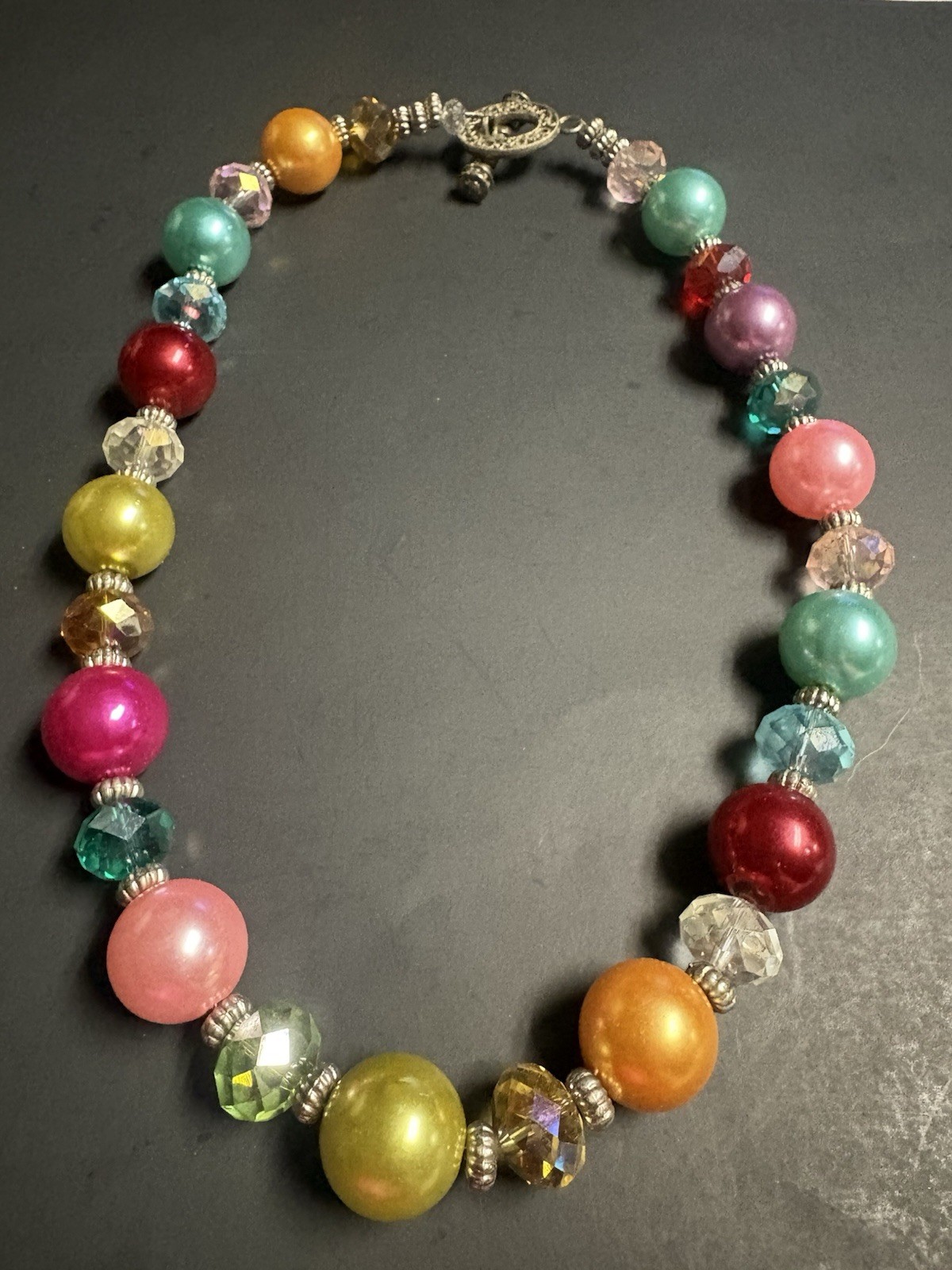 Multicolor Beaded Statement Necklace – Vibrant Pearl & Crystal Accent Fashion