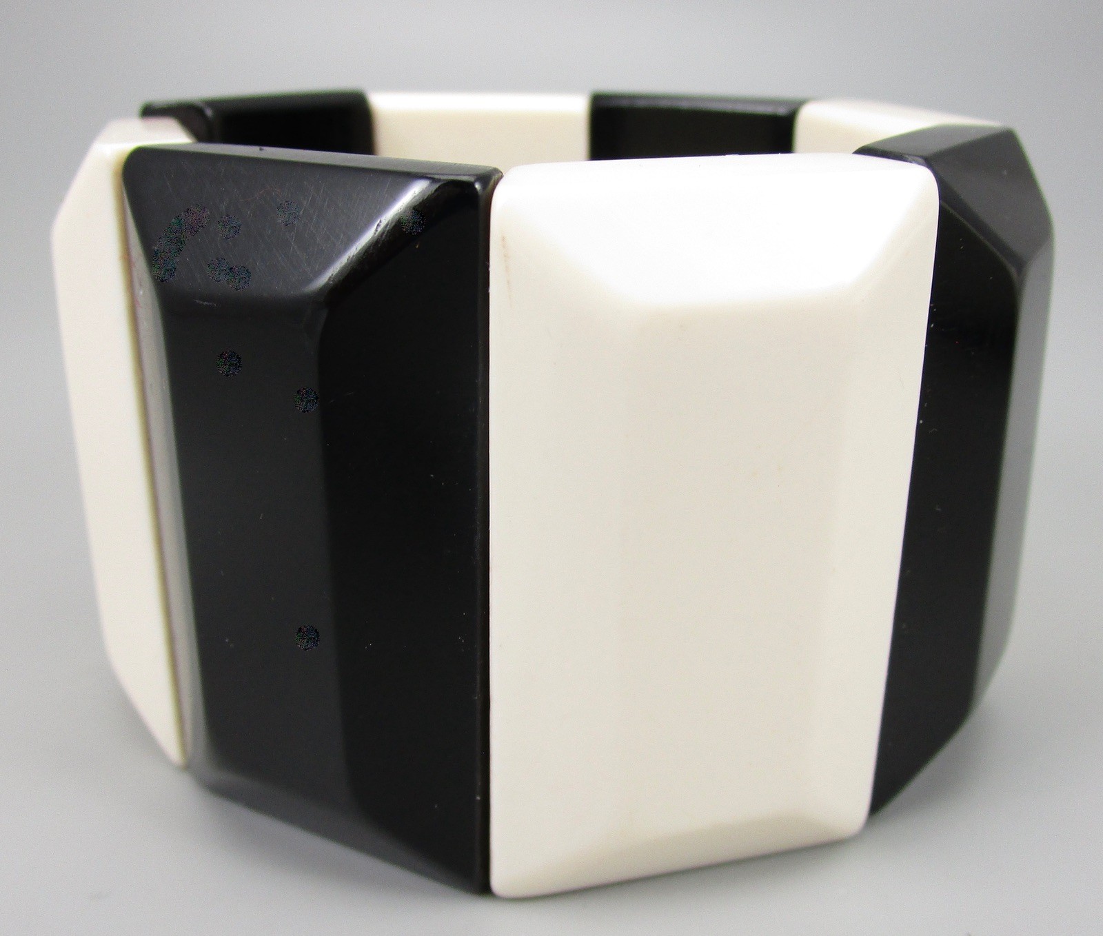  BOLD MARION GODART BLACK & WHITE RECTANGLE PANEL STRETCH BRACELET – FRANCE