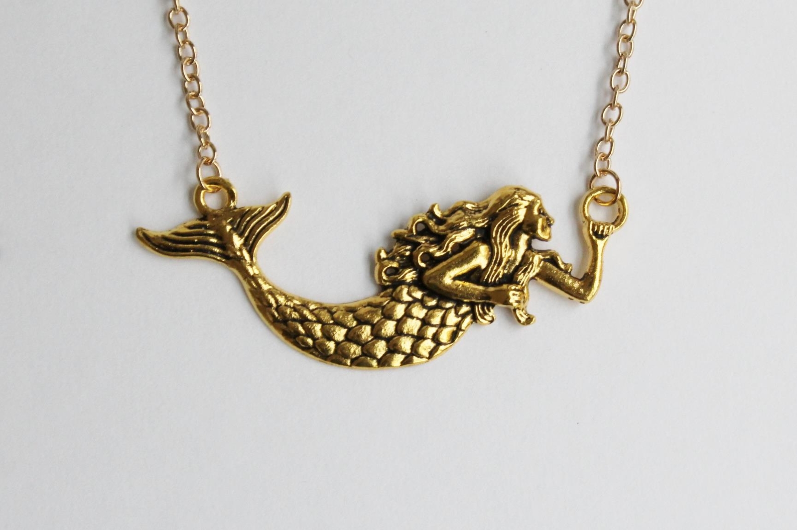 Gold mermaid necklace pendant 19″ long chain sea siren big pendant tail fin