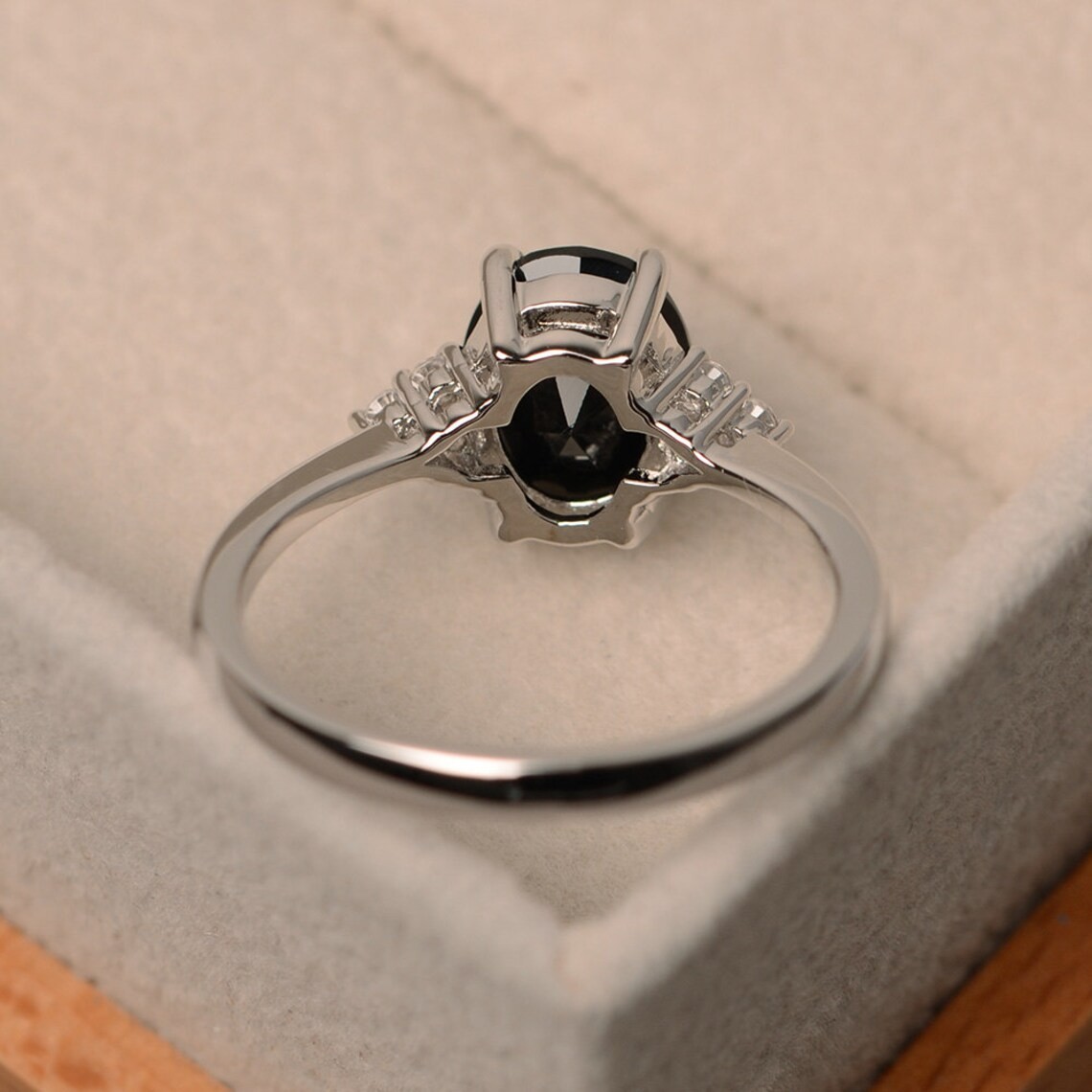 Black Onyx 2CT Oval Gemstone 925 Silver Plated Art Deco Ring Duty Free