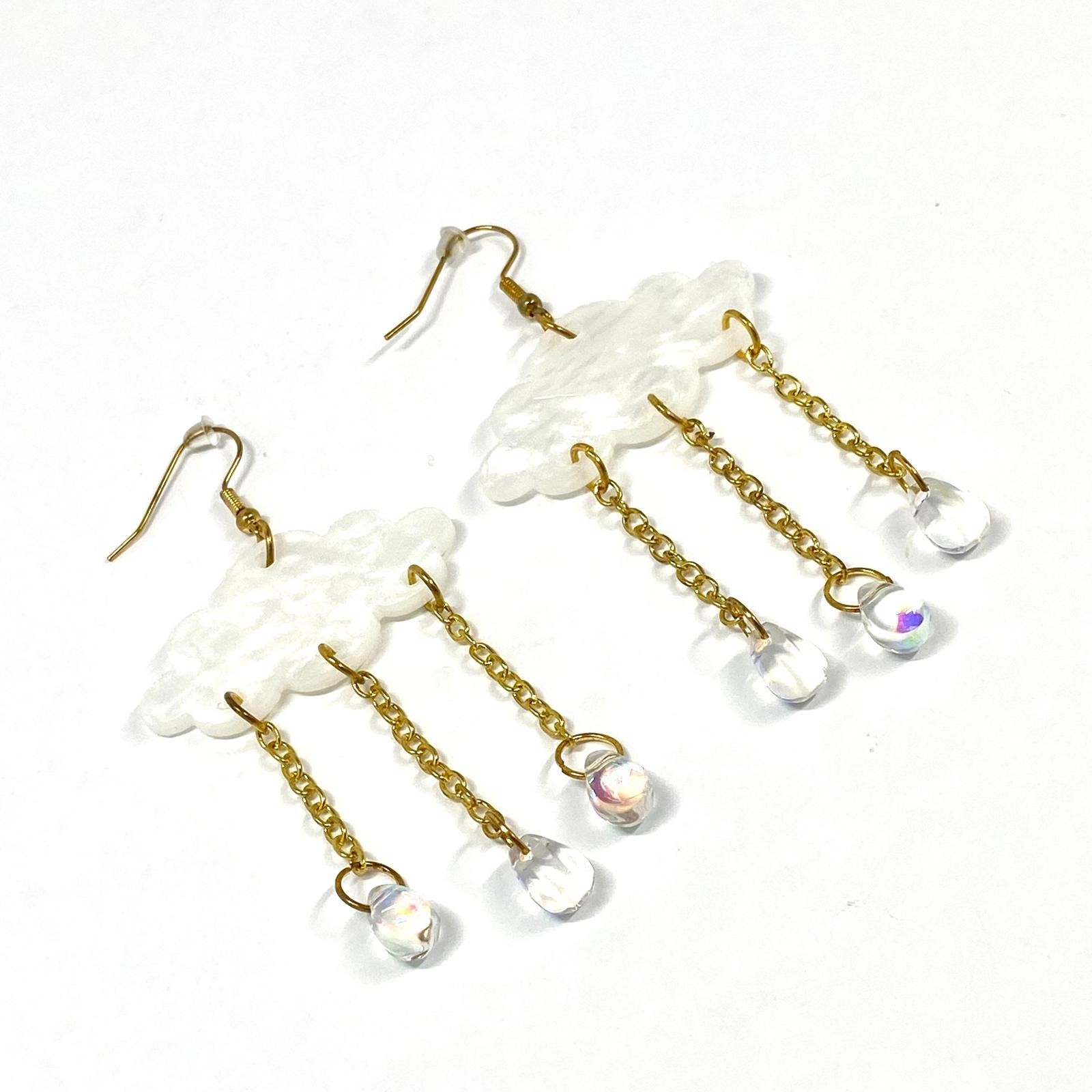 Dainty Acrylic Rain Cloud Dangle Glass Bead Rain Drop Gold Tone Earrings Holiday