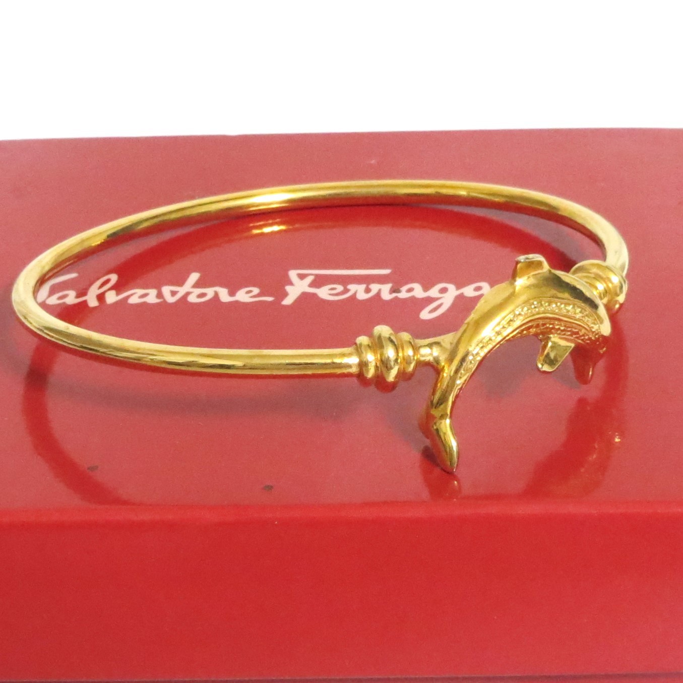Auth Rare Salvatore Ferragamo Dolphin Bangle Bracelet Goldtone Metal 19.5cm/7.67