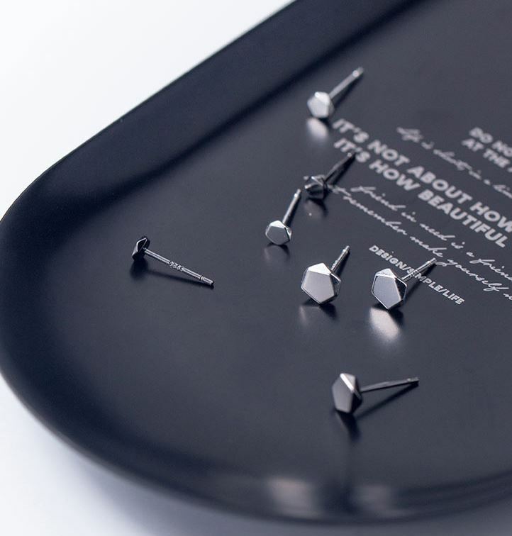 925 Sterling Silver Geometric Pentagon Black Post Stud Earrings Gift Box PE18