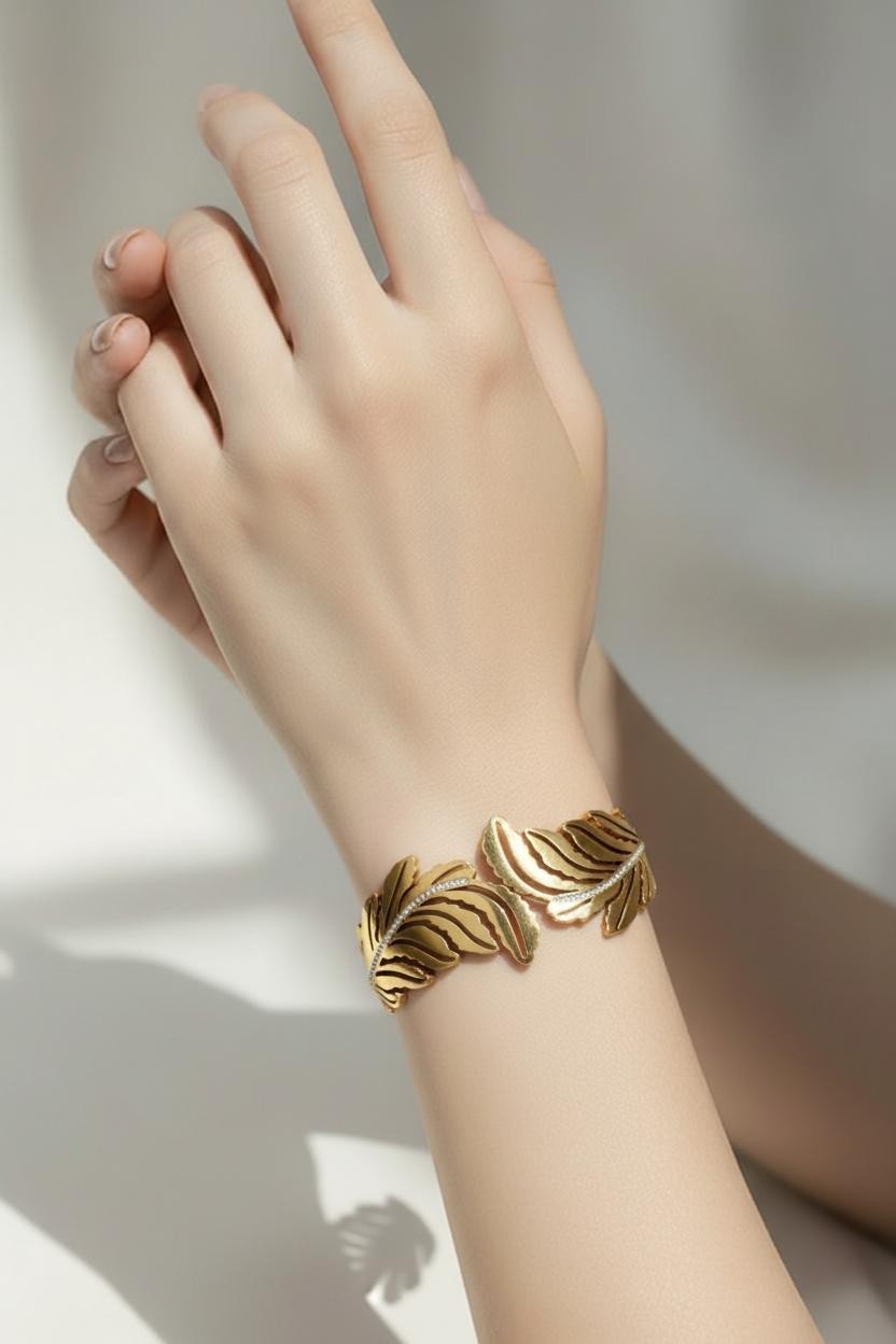 Luxury Double Leaf Bracelet with Sparkling Bands Gold Plated Stainless