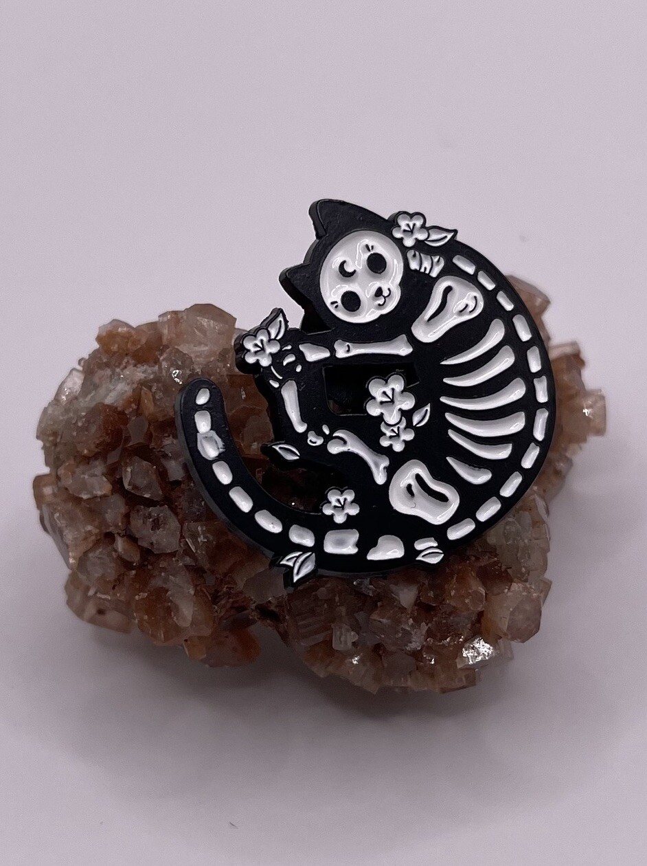 Spooky Kitty Skeleton Pin