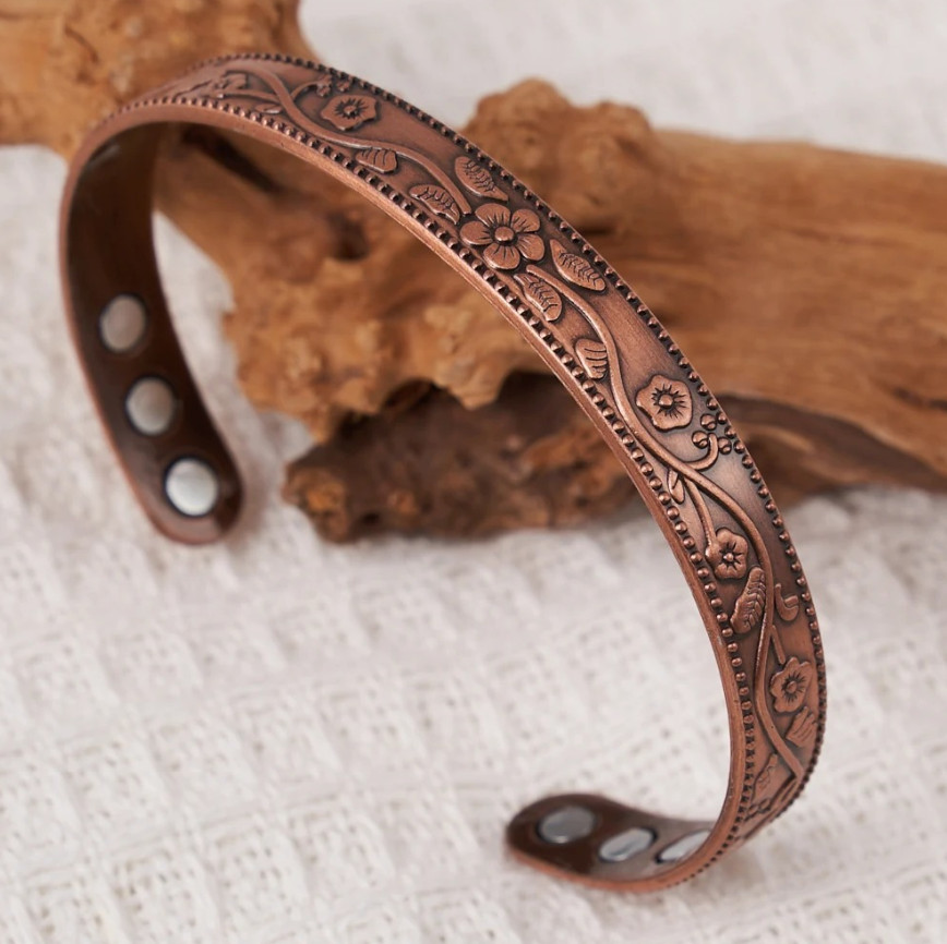 1pcs Retro Flower Magnetic Bracelet & Ring Set – Ancient Red Copper Jewelry